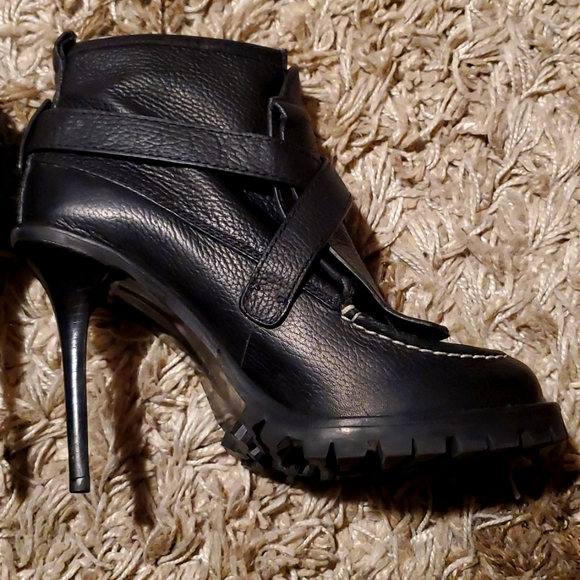 TORY BURCH Stiletto Booties - Picture 2 of 4